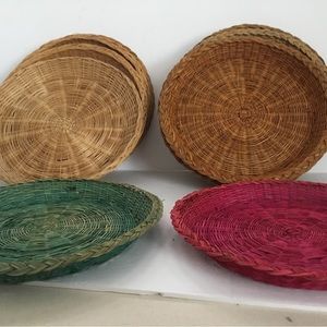 Set of 16 wicker paper plates holders set.